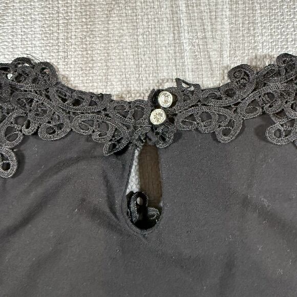 Boston Proper Womens cold Shoulder Keyhole Lace Rhinestones Black Size M - Picture 3 of 9